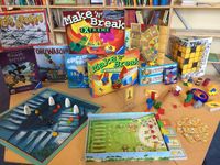 Neue Spiele für den Spieleraum - Trude-Herr-Gesamtschule Köln-Mülheim - THG