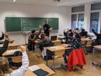 Bildung während Corona: Kölner Schülerinnen & Schüler lernen dieses Schuljahr an Gesamtschule auch von zu Hause.