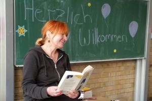 Autorin Gerlis Zillgens zu Gast in 7a - Trude-Herr-Gesamtschule Köln-Mülheim - THG